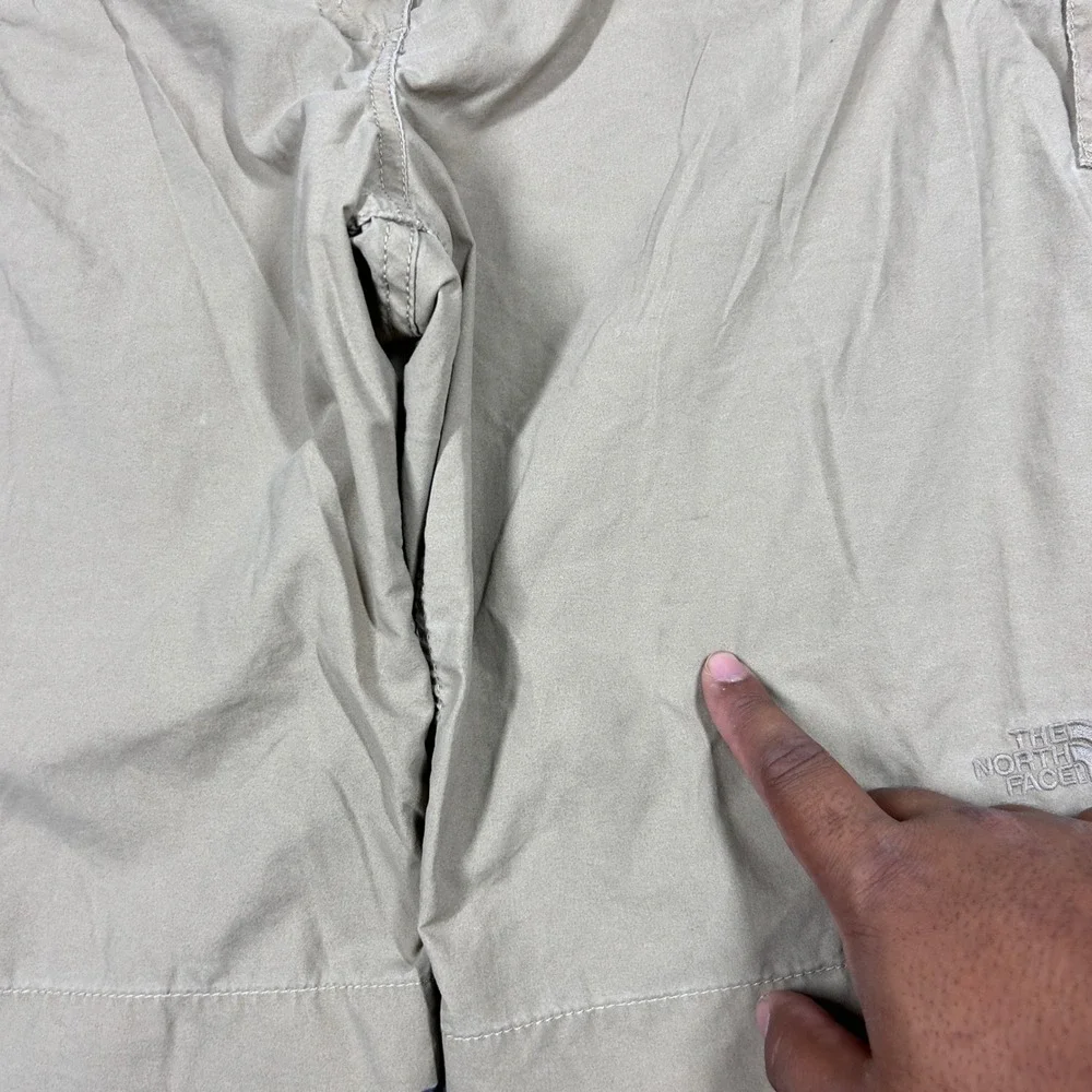 The North Face Shorts Womens 12 Tan Hiking Cargo Khaki Outdoor Casual